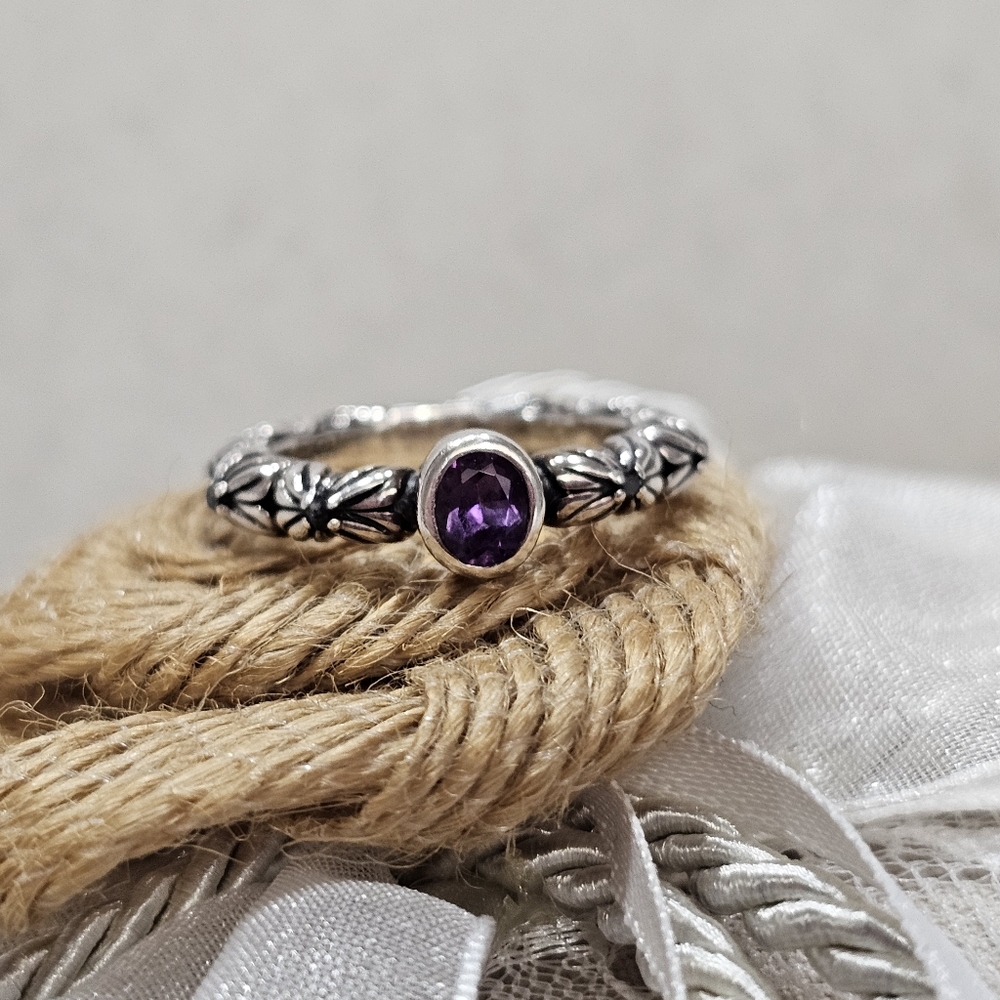 Dweck Diamonds Amethyst and Diamond Florette Ring - Picture 2 of 14